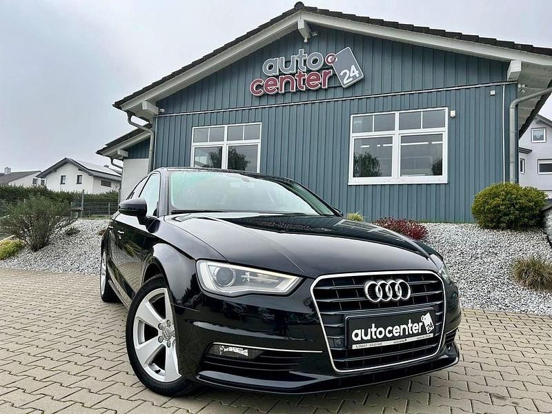 Schwarz Gebraucht 2016 Audi A3 Ambition Limousine | 9.380 € (Guter Preis) - Bild 1/4