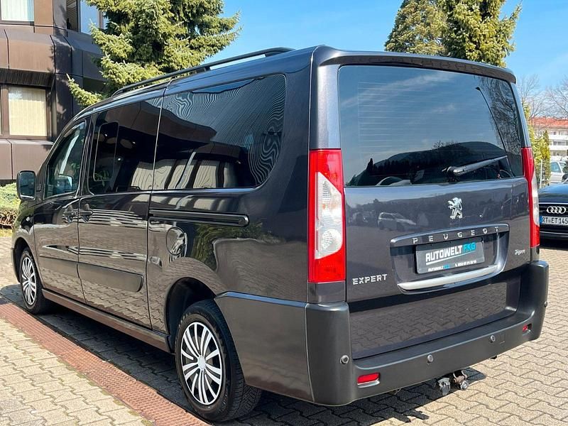 Gebraucht Peugeot Partner 136 PS (100 kW) 2010 Grau Van / Kleinbus