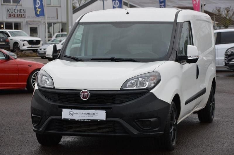 Weiß Gebraucht 2019 Fiat Doblò Van / Kleinbus | 7.990 € (Fairer Preis) - Bild 1/4