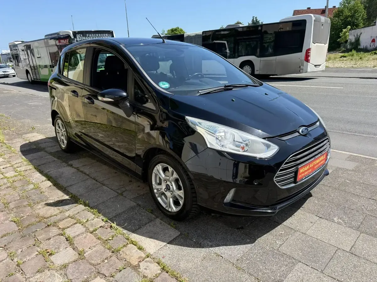 Gebraucht Ford B-MAX 100 PS (73 kW) 2016 Schwarz Van / Kleinbus