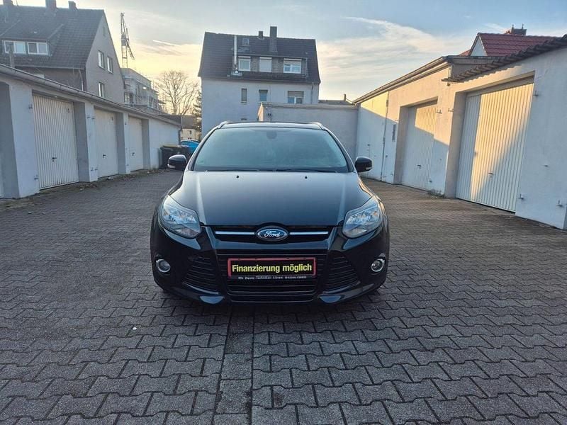 Gebraucht Ford Focus Titanium 140 PS (102 kW) 2013 Schwarz Limousine