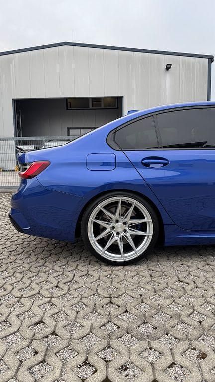 Second-hand BMW 330 Shadowline 258 CP (189 kW) 2020 Albastru Berlinǎ