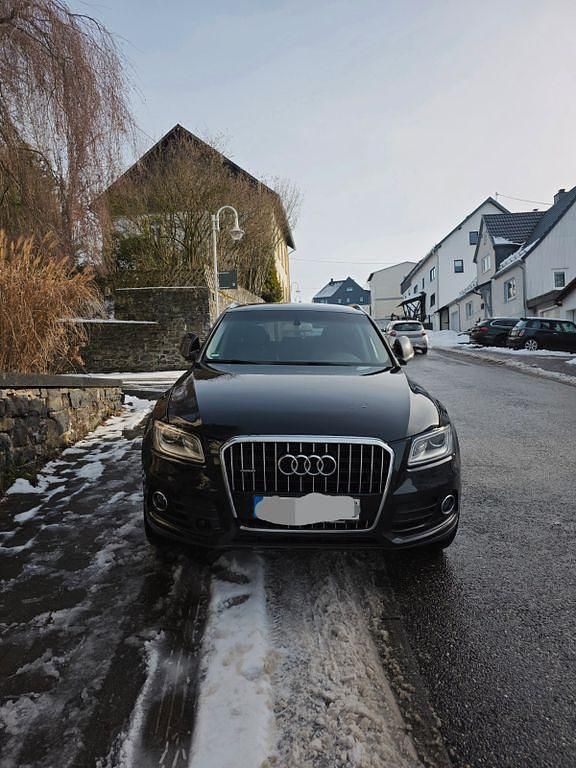 Używany Audi Q5 Ambiente 245 KM (180 kW) 2014 Czarny SUV
