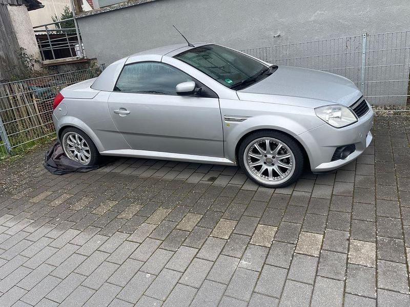 Gebraucht Opel Tigra Cosmo 125 PS (91 kW) 2005 Silber Cabrio