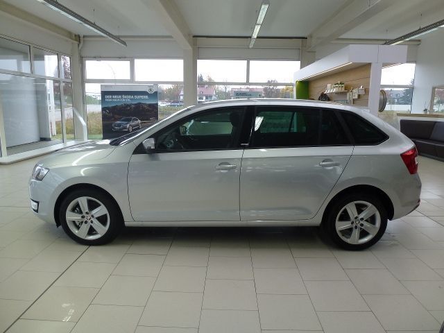 Gebraucht Skoda Rapid Joy 116 PS (85 kW) 2016 Silber metallic Kombi