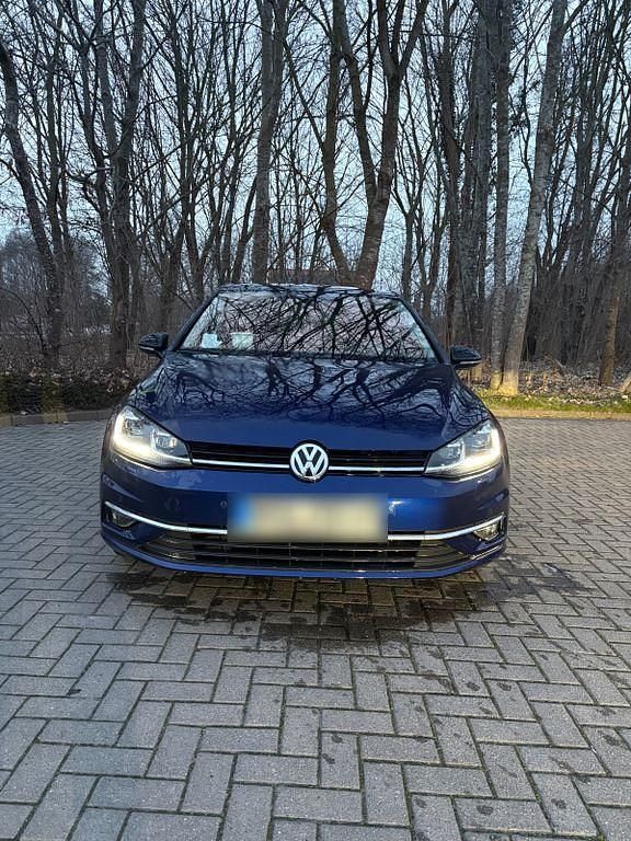 Gebraucht VW Golf VII IQ Drive 150 PS (110 kW) 2019 Blau Limousine