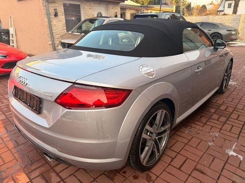 Gebraucht Audi TT Comfort 265 PS (194 kW) 2015 Andere Coupé