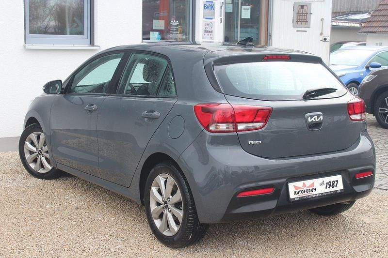 Gebraucht Kia Rio Vision 101 PS (74 kW) 2022 Grau Kleinwagen