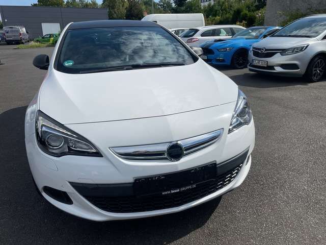 Schneeweiss/summitwhite/arctic Gebraucht 2014 Opel Astra GTC Innovation Coupé | 12.200 € (Teuer) - Bild 1/1