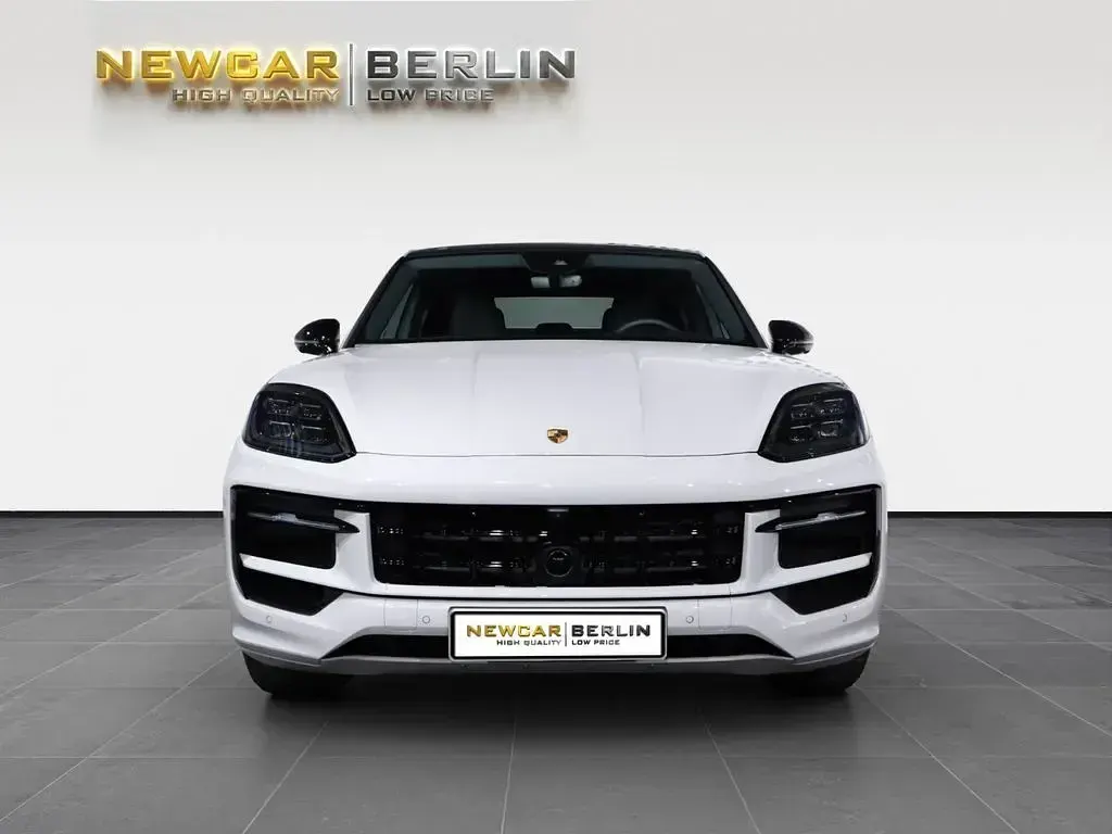 Gebraucht Porsche Cayenne E-Hybrid Coupe 470 PS (345 kW) 2025 Weiß SUV