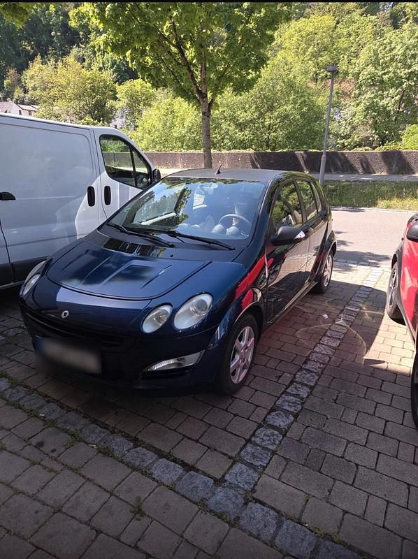 Blau Gebraucht 2006 Smart ForFour Kleinwagen | 1.950 € - Bild 1/4