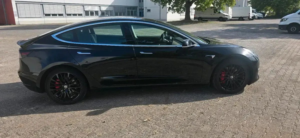 Second-hand Tesla Model 3 Performance 461 kW (627 CP) 2019 Negru Berlinǎ