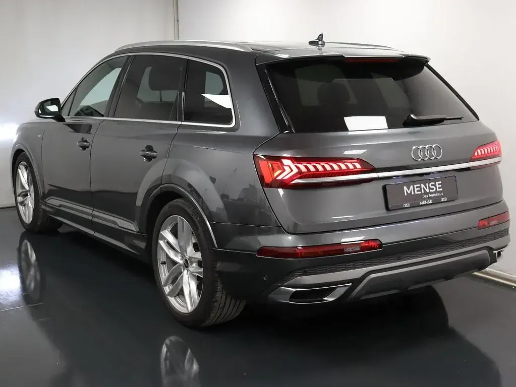 Używany Audi Q7 S-Line 286 KM (210 kW) 2022 Szary SUV