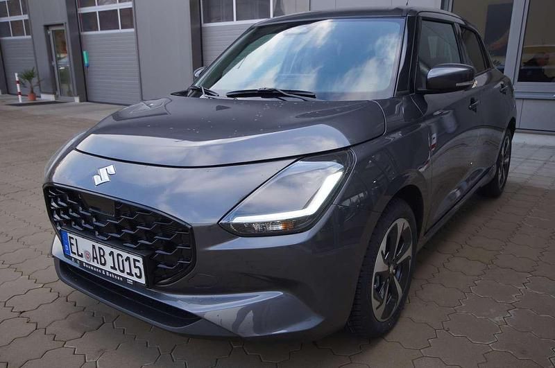 Gebraucht Suzuki Swift Comfort+ 83 PS (61 kW) 2025 Mineral gray Kleinwagen