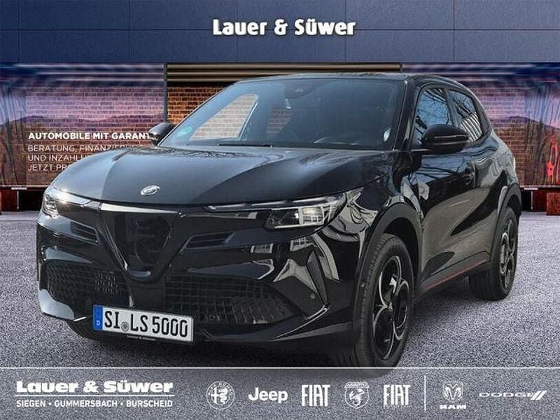 Andere Gebraucht 2025 Alfa Romeo Junior Edizione Speciale SUV | 33.620 € (Fairer Preis) - Bild 1/4