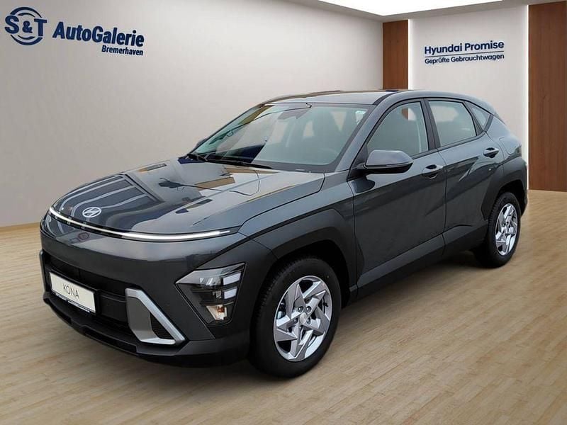 Grau Gebraucht 2025 Hyundai Kona SUV | 22.990 € (Superpreis) - Bild 1/4