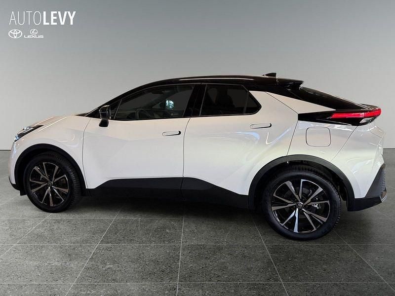 Gebraucht Toyota C-HR Team 140 PS (102 kW) 2024 Weiß metallic SUV