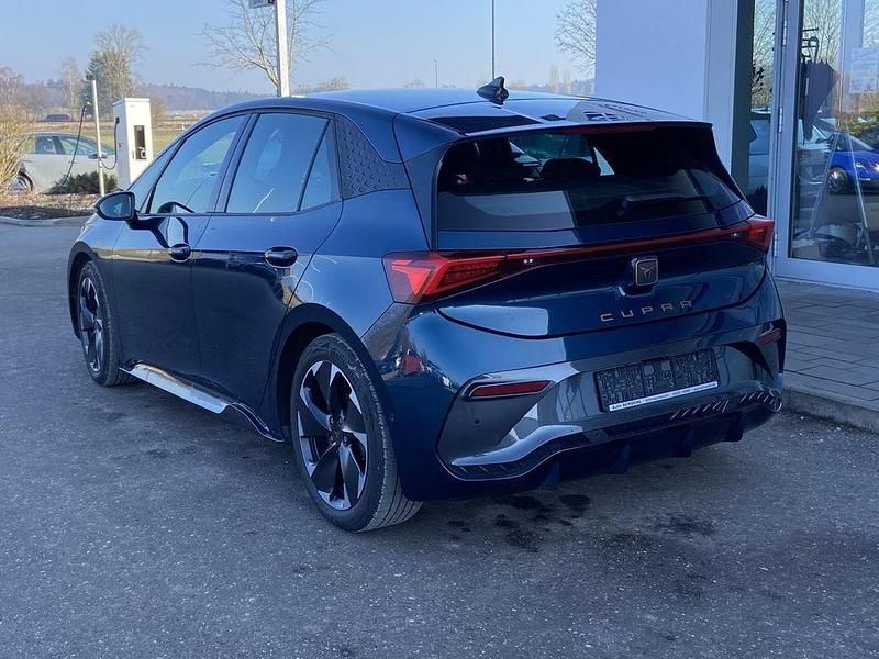 Gebraucht Cupra Born e-Boost 169 kW (231 PS) 2022 Blau Kleinwagen