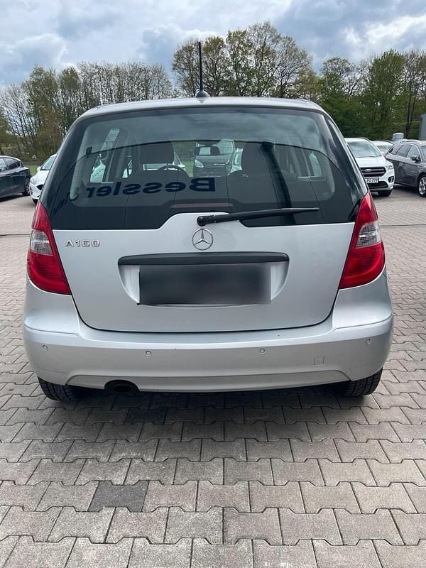 Gebraucht Mercedes A160 95 PS (69 kW) 2012 Silber Kleinwagen