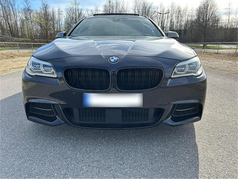Gebraucht BMW 550 381 PS (280 kW) 2013 Schwarz Kombi