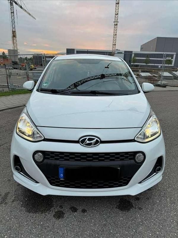 Weiß Gebraucht 2019 Hyundai i10 Style Kleinwagen | 10.500 € (Superpreis) - Bild 1/4