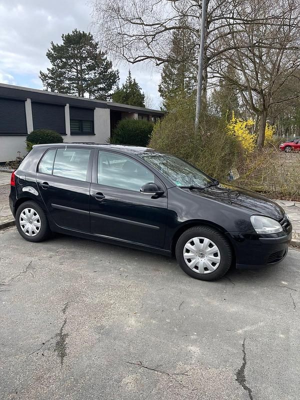 Gebraucht VW Golf V 75 PS (55 kW) 2003 Schwarz Kleinwagen