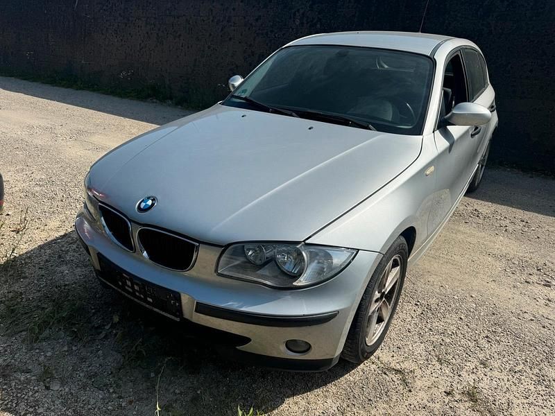 Gebraucht BMW 116 116 PS (85 kW) 2005 Silber Kleinwagen