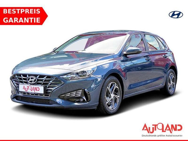 Blau Gebraucht 2021 Hyundai i30 Limousine | 19.950 € (Fairer Preis) - Bild 1/4