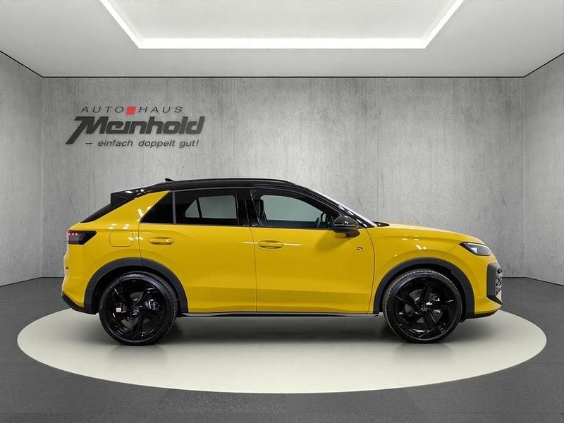 Neu VW T-Roc Style 150 PS (110 kW) 2026 Gelb SUV