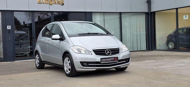 Gebraucht Mercedes A150 95 PS (69 kW) 2009 Silber Limousine