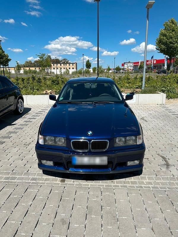 Second-hand BMW 320 150 CP (110 kW) 1996 Albastru Coupe