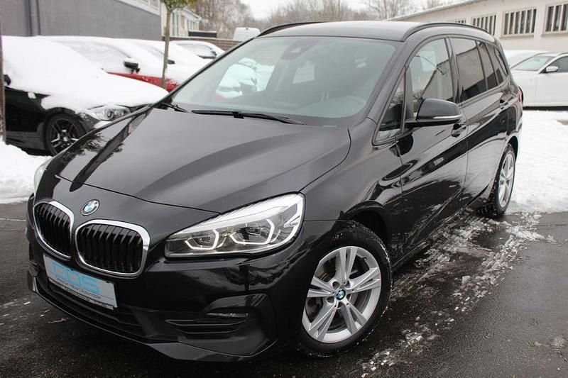 Gebraucht BMW 218 Gran Tourer Sport Line 150 PS (110 kW) 2021 Schwarz Van / Kleinbus