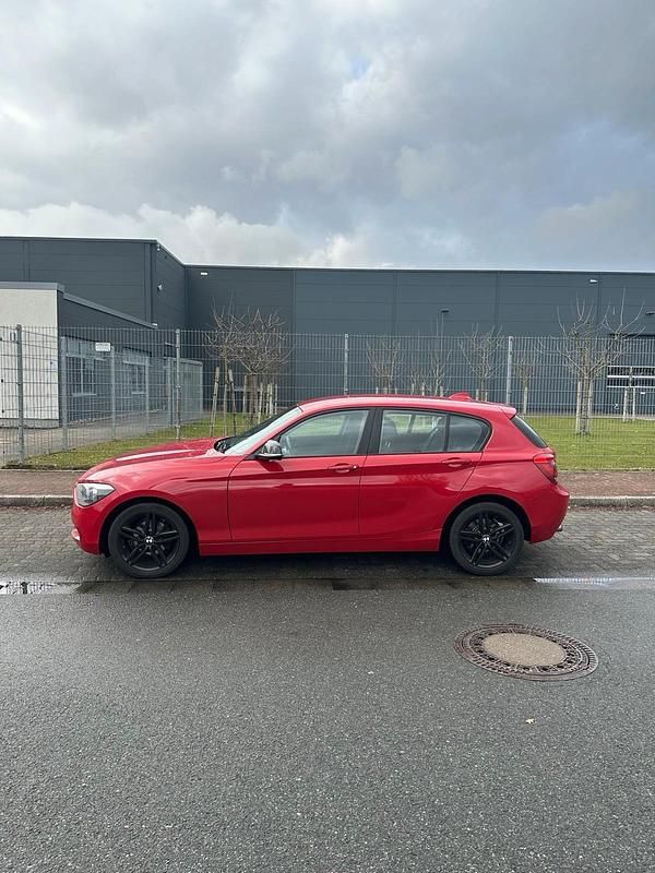 Gebraucht BMW 116 136 PS (100 kW) 2013 Rot Kleinwagen