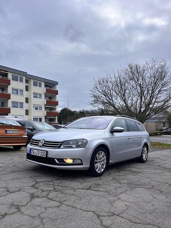 Gebraucht VW Passat 2013 Silber Kombi