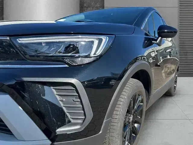 Gebraucht Opel Crossland Elegance 110 PS (80 kW) 2022 Schwarz SUV