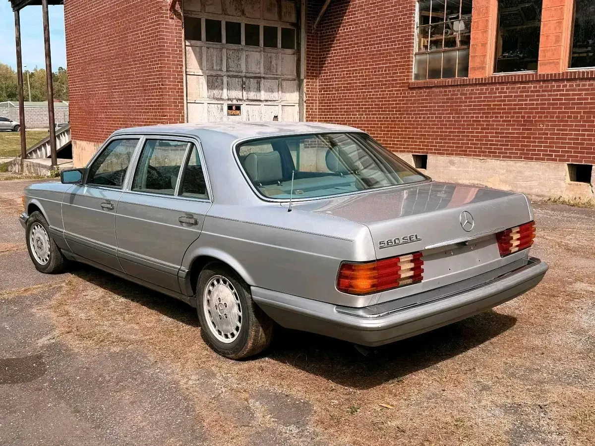 Gebraucht Mercedes S560 279 PS (205 kW) 1991 Silber Limousine