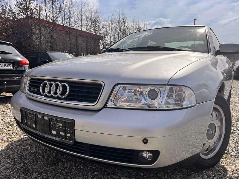 Gebraucht Audi A4 193 PS (141 kW) 1999 Silber Limousine