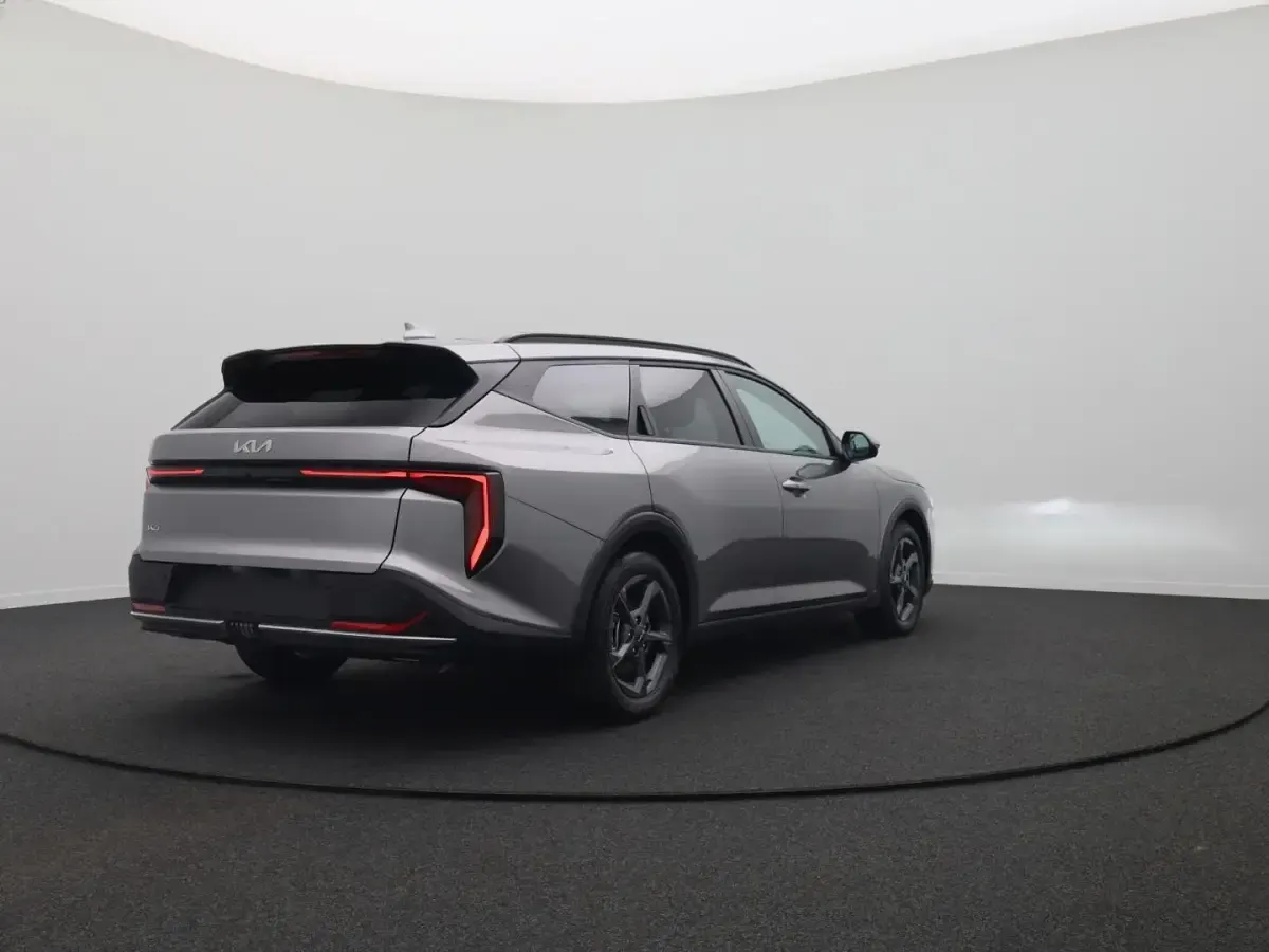 Neu Kia K4 Vision 116 PS (85 kW) 2026 Grau metallic