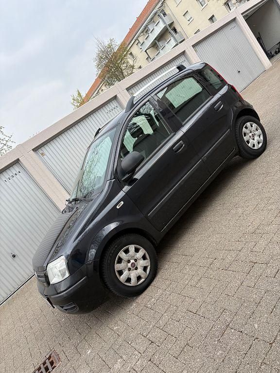 Gebraucht Fiat Panda 95 PS (69 kW) 2010 Schwarz Kleinwagen