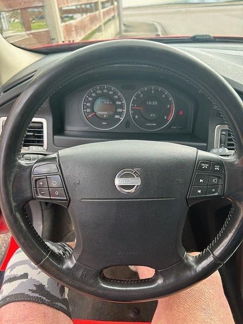 Gebraucht Volvo V70 186 PS (136 kW) 2008 Rot Kombi