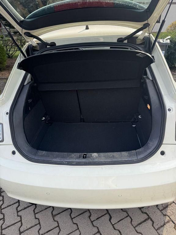 Gebraucht Audi A1 Attraction 86 PS (63 kW) 2011 Beige Kleinwagen
