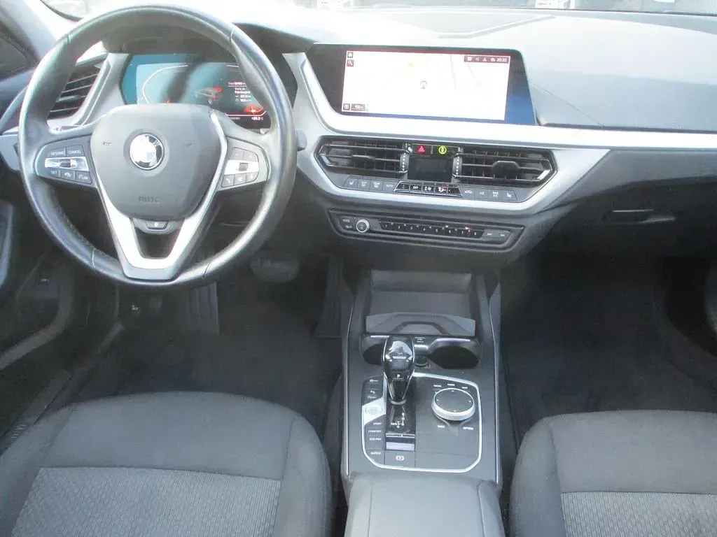 Gebraucht BMW 116 116 PS (85 kW) 2021 Schwarz Kleinwagen
