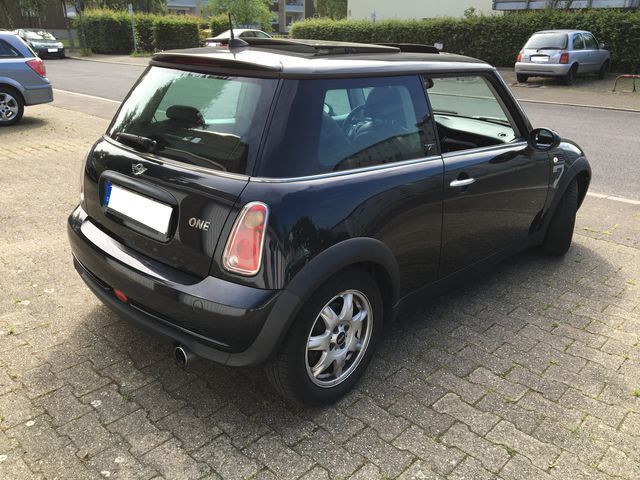 Second-hand Mini ONE 122 CP (89 kW) 2005 Negru Hatchback