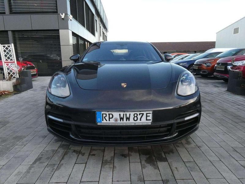 Gebraucht Porsche Panamera 4 330 PS (242 kW) 2017 Vulkangraumetallic Limousine