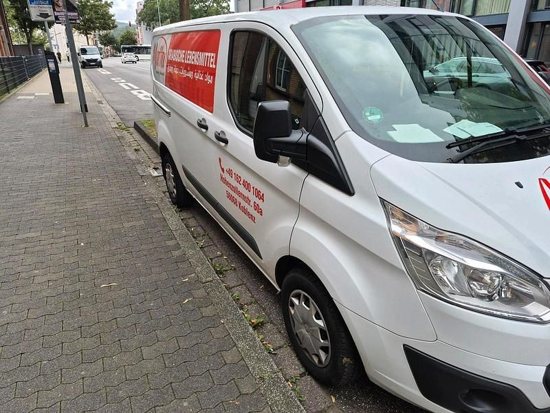 Second-hand Ford Transit 131 CP (96 kW) 2018 Alb Monovolum