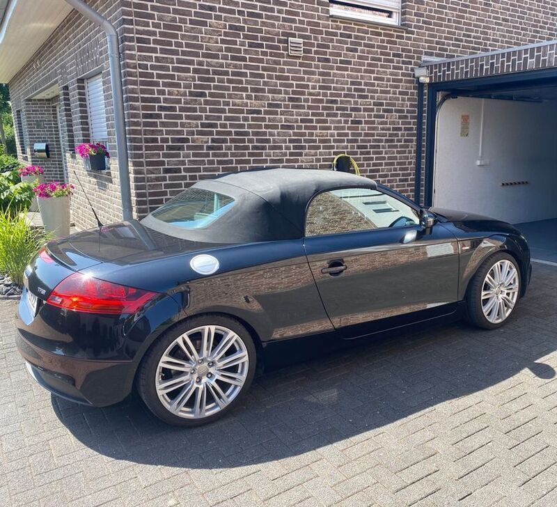 Schwarz Gebraucht 2011 Audi TT Roadster S-Line Cabrio | 13.300 € (Guter Preis) - Bild 1/4
