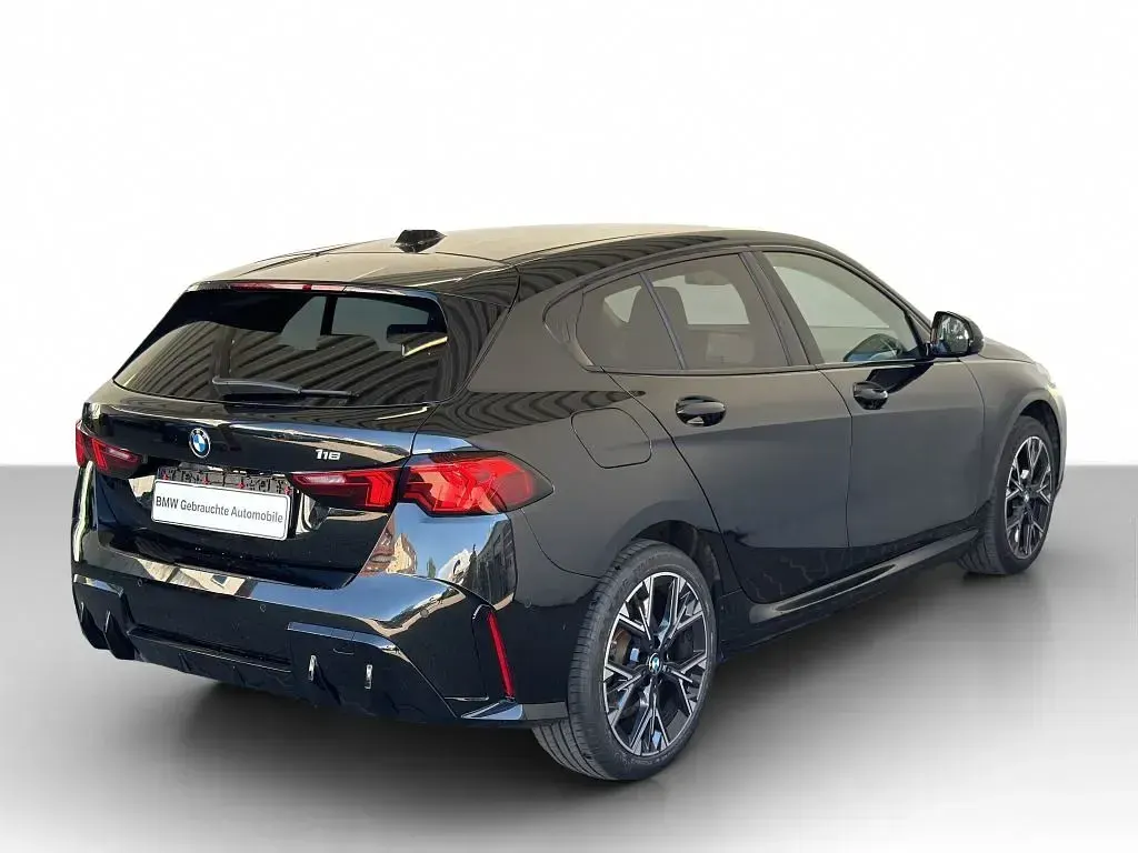 Gebraucht BMW 116 Performance 122 PS (89 kW) 2025 Schwarz Kleinwagen