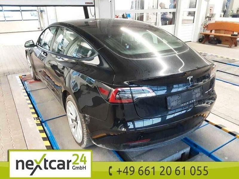 Second-hand Tesla Model 3 Performance 461 kW (627 CP) 2022 Alb Berlinǎ