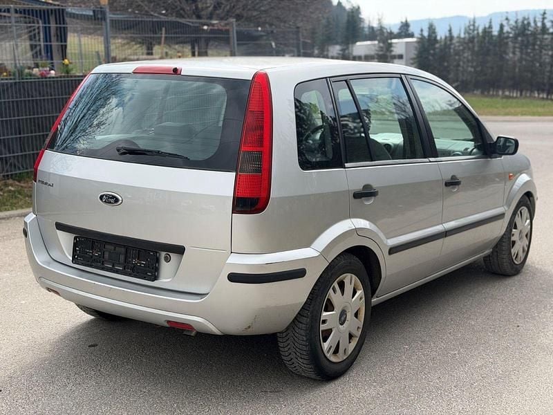Gebraucht Ford Fusion Trend 101 PS (74 kW) 2002 Silber Kleinwagen