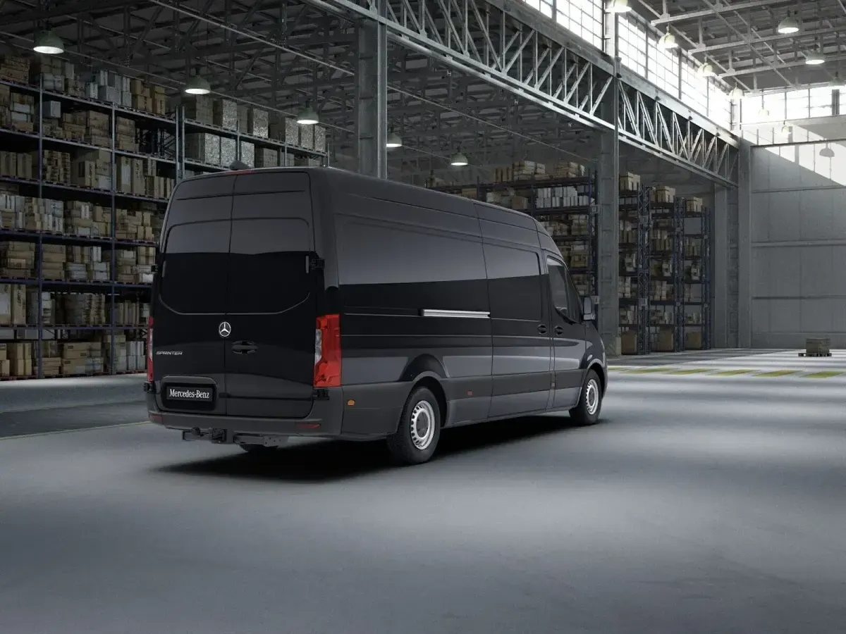 Gebraucht Mercedes Sprinter 170 PS (125 kW) 2024 Schwarz Van